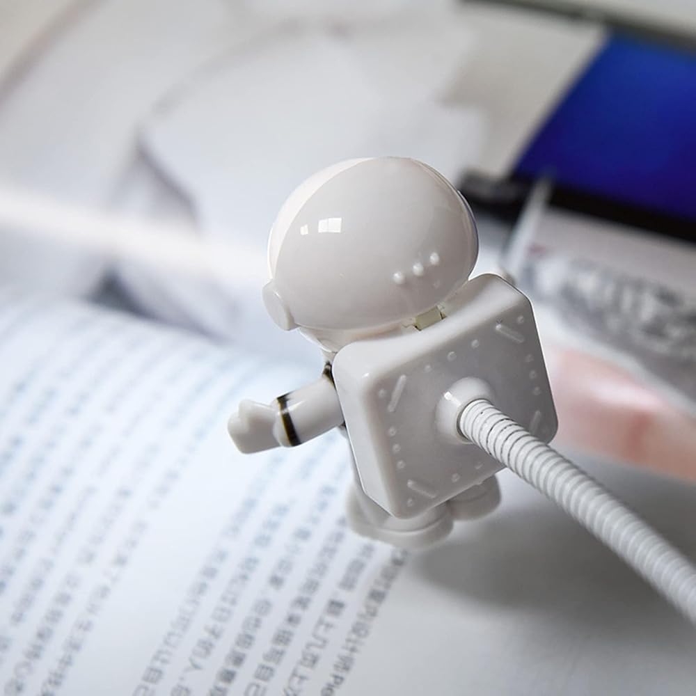 Astronaut USB LED Night Light – Flexible & Portable