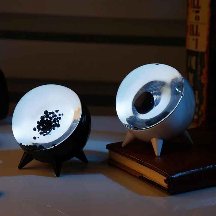 Magnetic Liquid Music Lamp