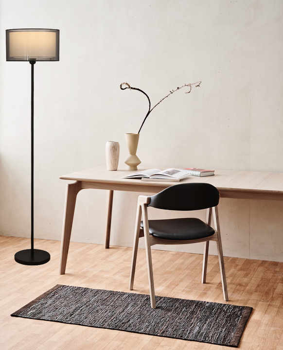 Remote-Control LED Floor Lamp