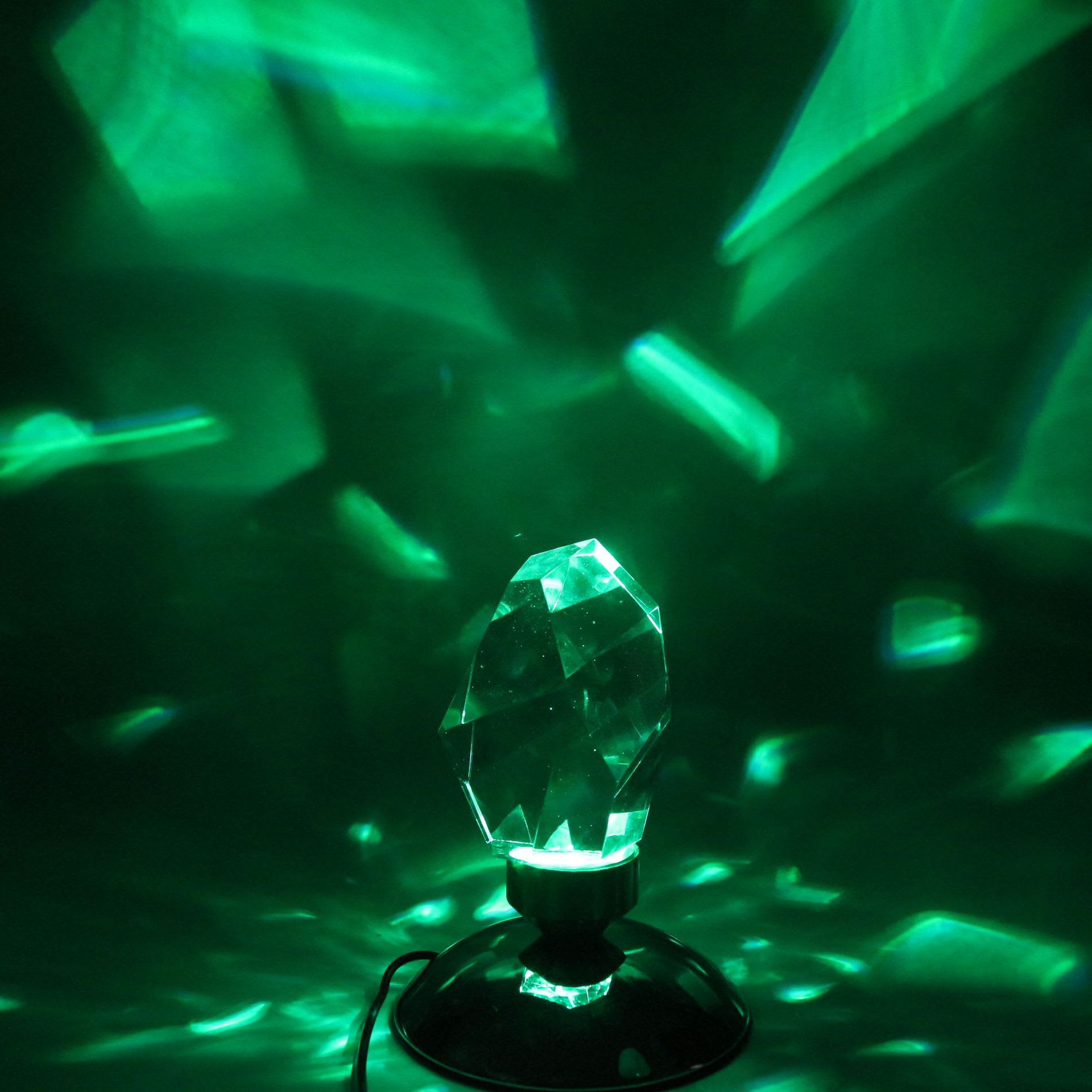 Crystal Lamp Green Light Effect